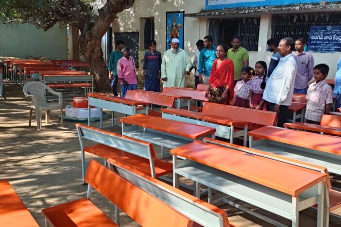 Distributed Dual Desks at Primary School, Alair